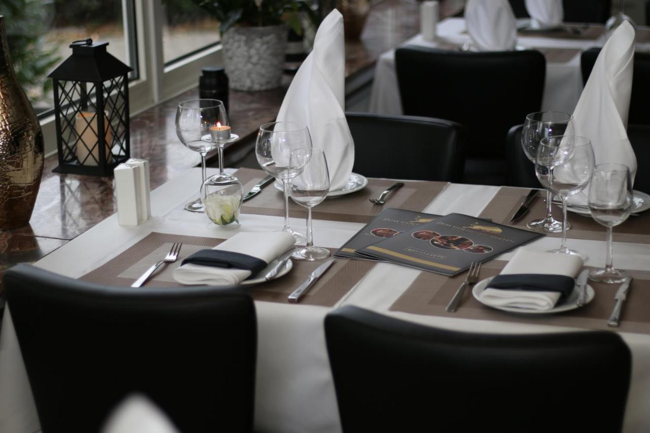Zum Goldenen Bullen Hotel Дорстен Екстериор снимка