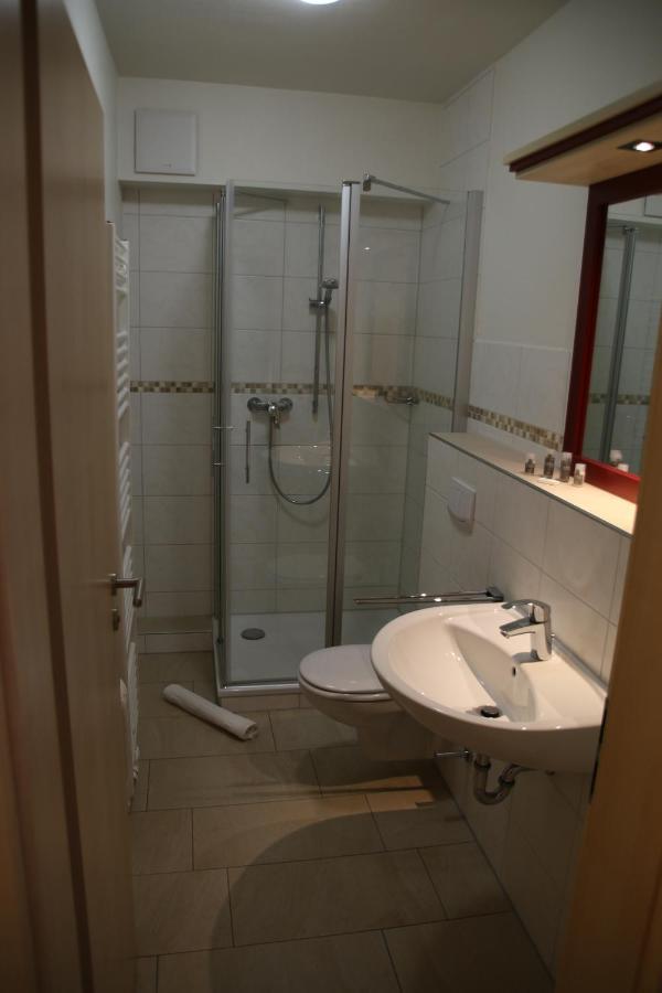 Zum Goldenen Bullen Hotel Дорстен Екстериор снимка