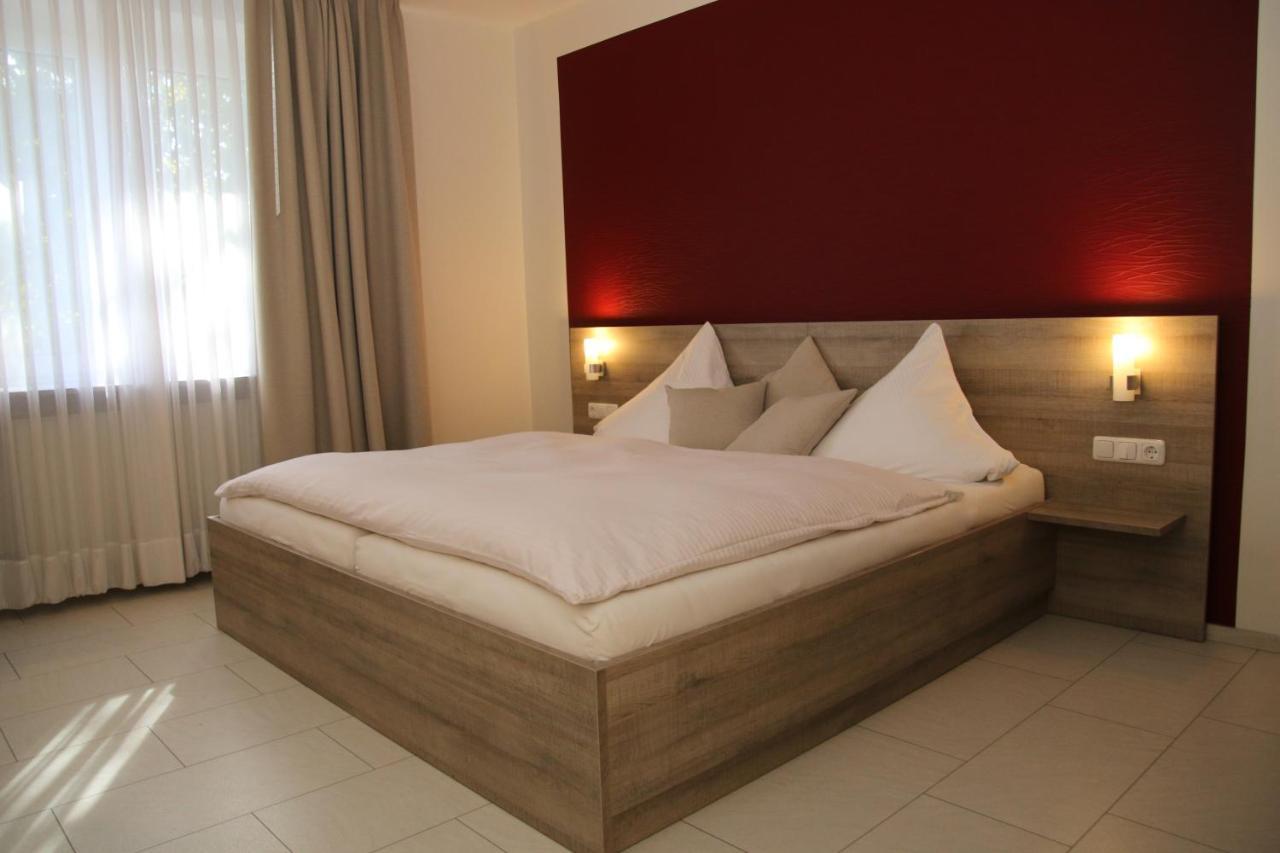 Zum Goldenen Bullen Hotel Дорстен Екстериор снимка